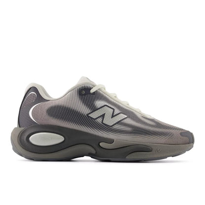CASTLEROCK with REFLECTION and TEAM RED,6,Standard (B)