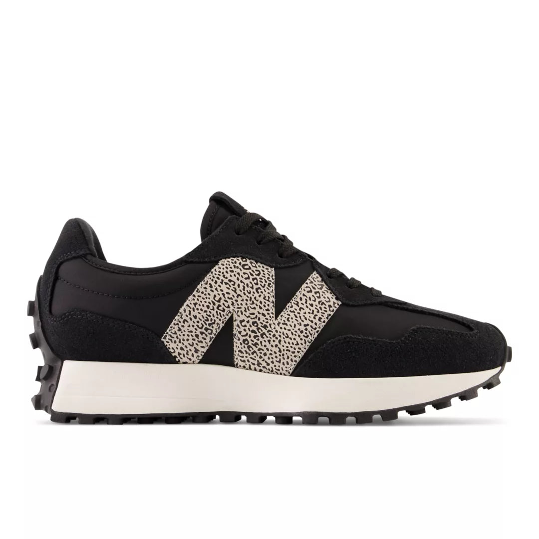 BLACK with SEA SALT,6,Standard (B)