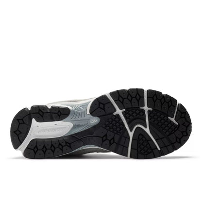 2002R - New Balance Shoes