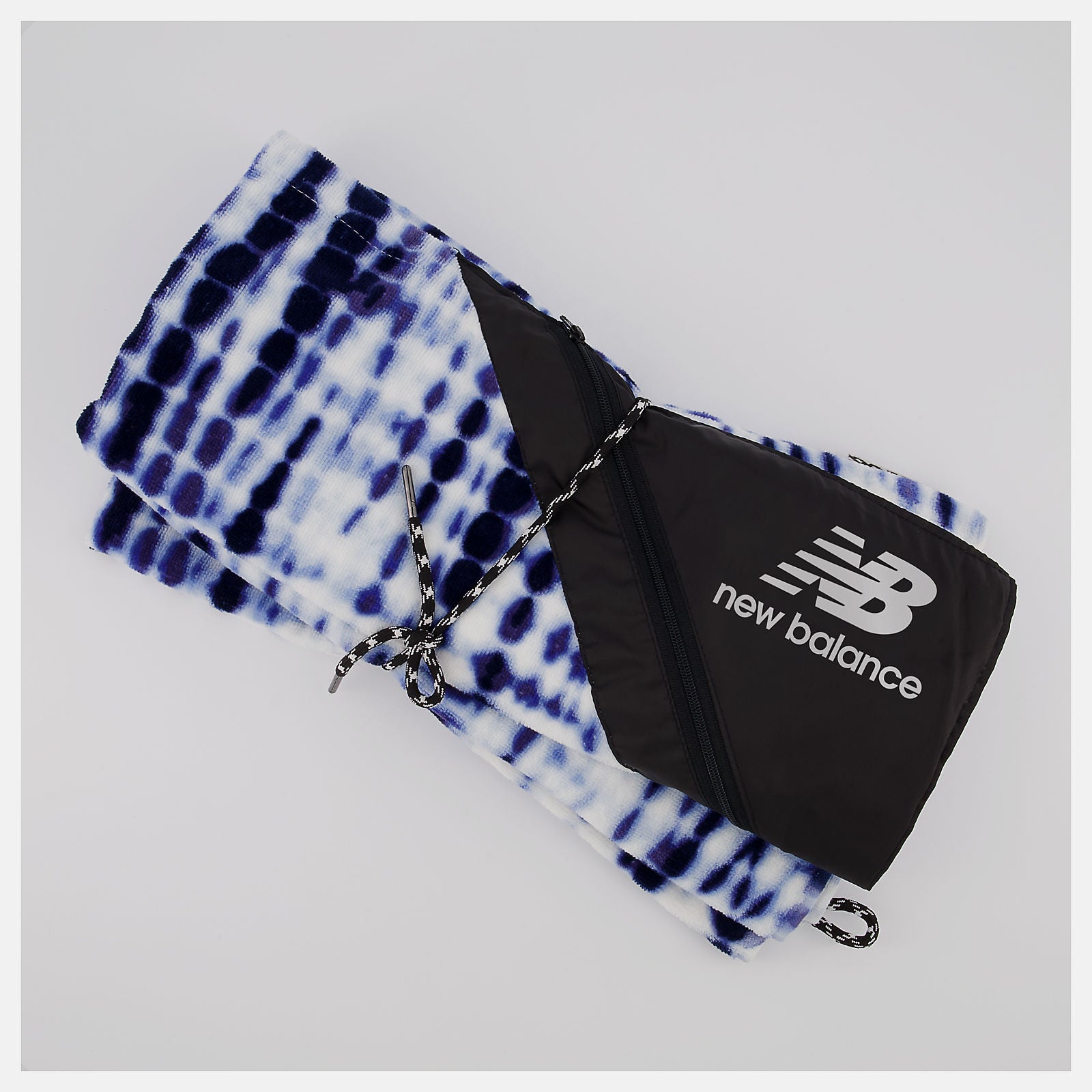 New Balance Slowtide X New Balance Pocket Towel