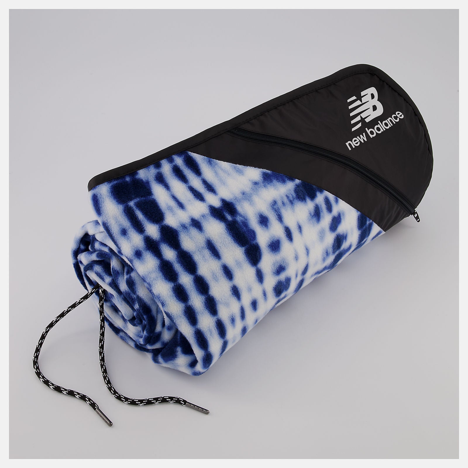 New Balance Slowtide X New Balance Camp Blanket