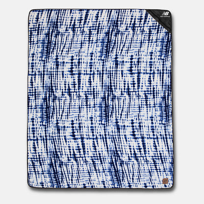 New Balance Slowtide X New Balance Camp Blanket