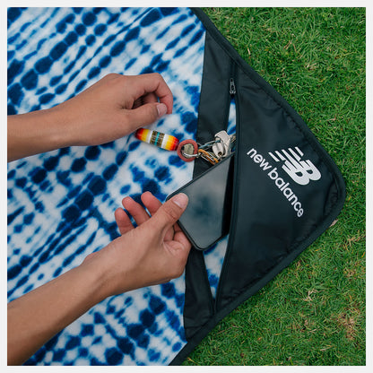 New Balance Slowtide X New Balance Camp Blanket