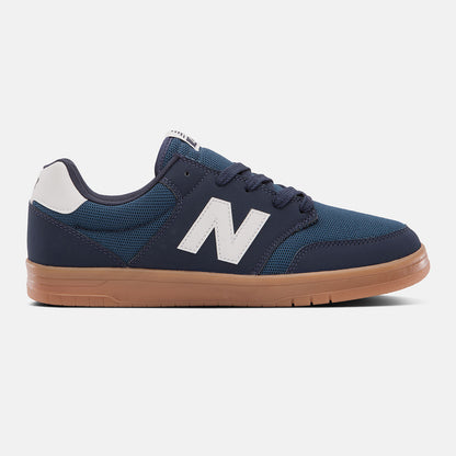 New Balance AM425
