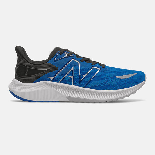 New Balance FuelCell Propel v3