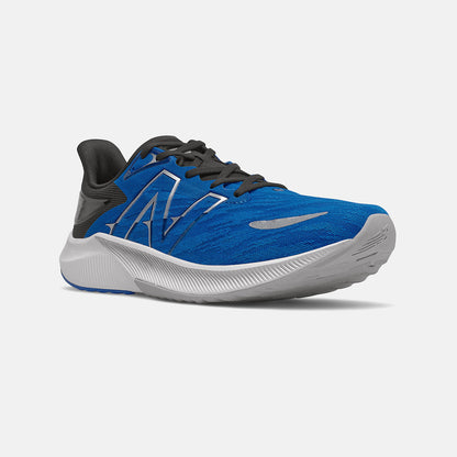New Balance FuelCell Propel v3