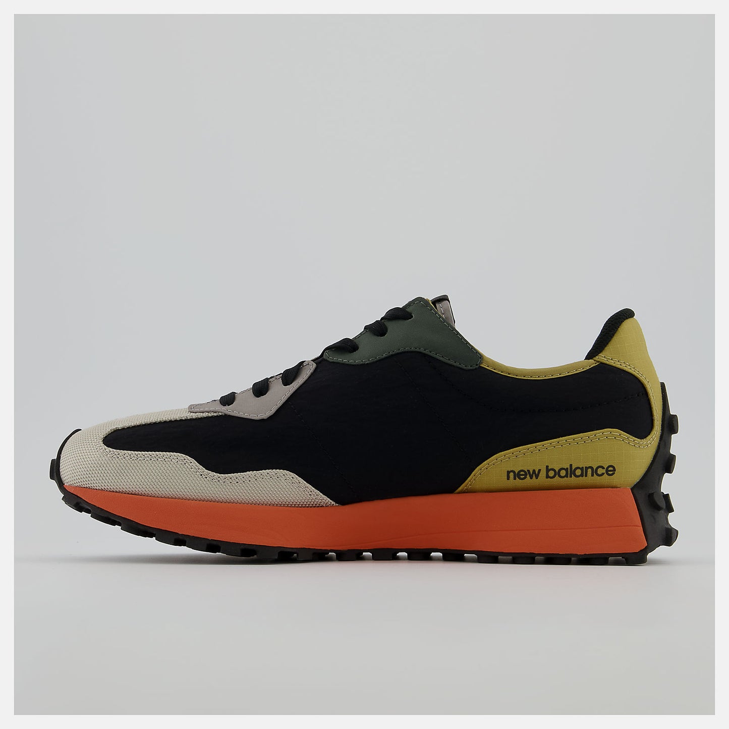 New Balance 327