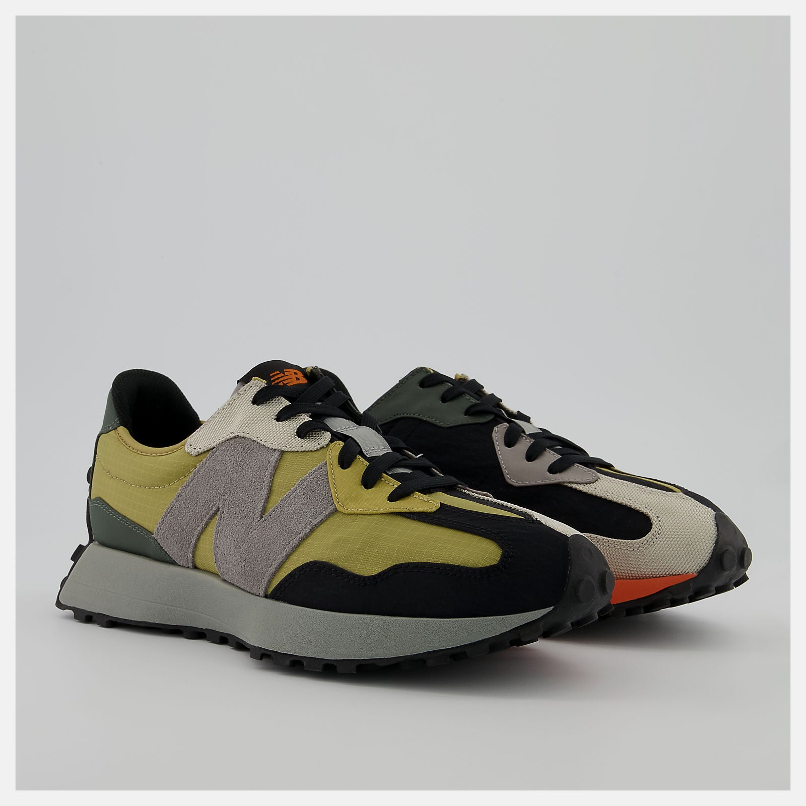 New Balance 327