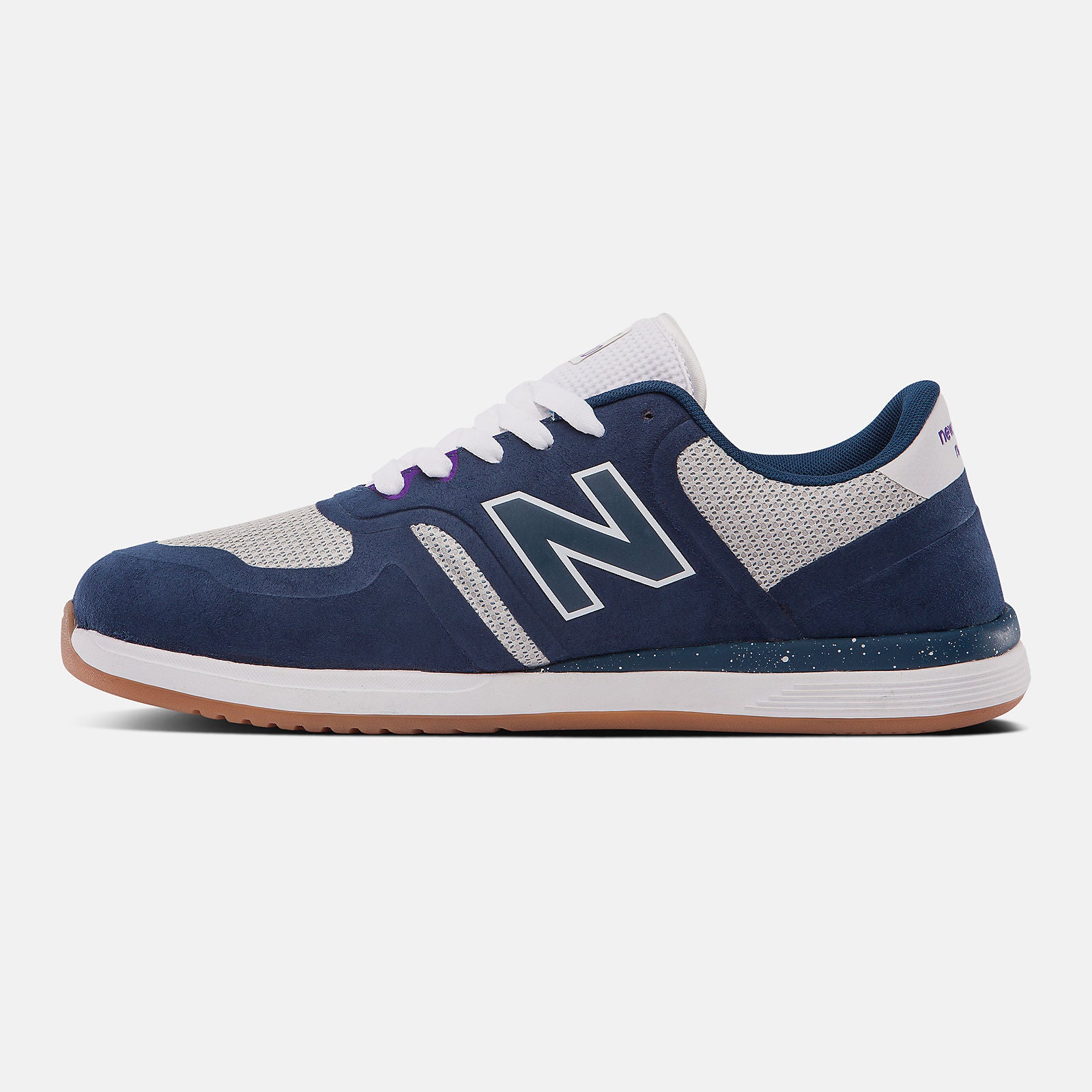 New Balance NM420