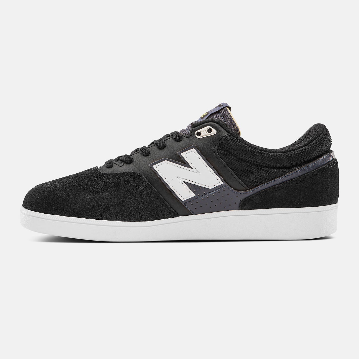 New Balance NM508