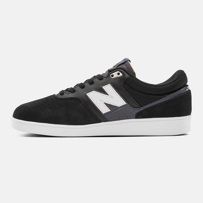 New Balance NM508