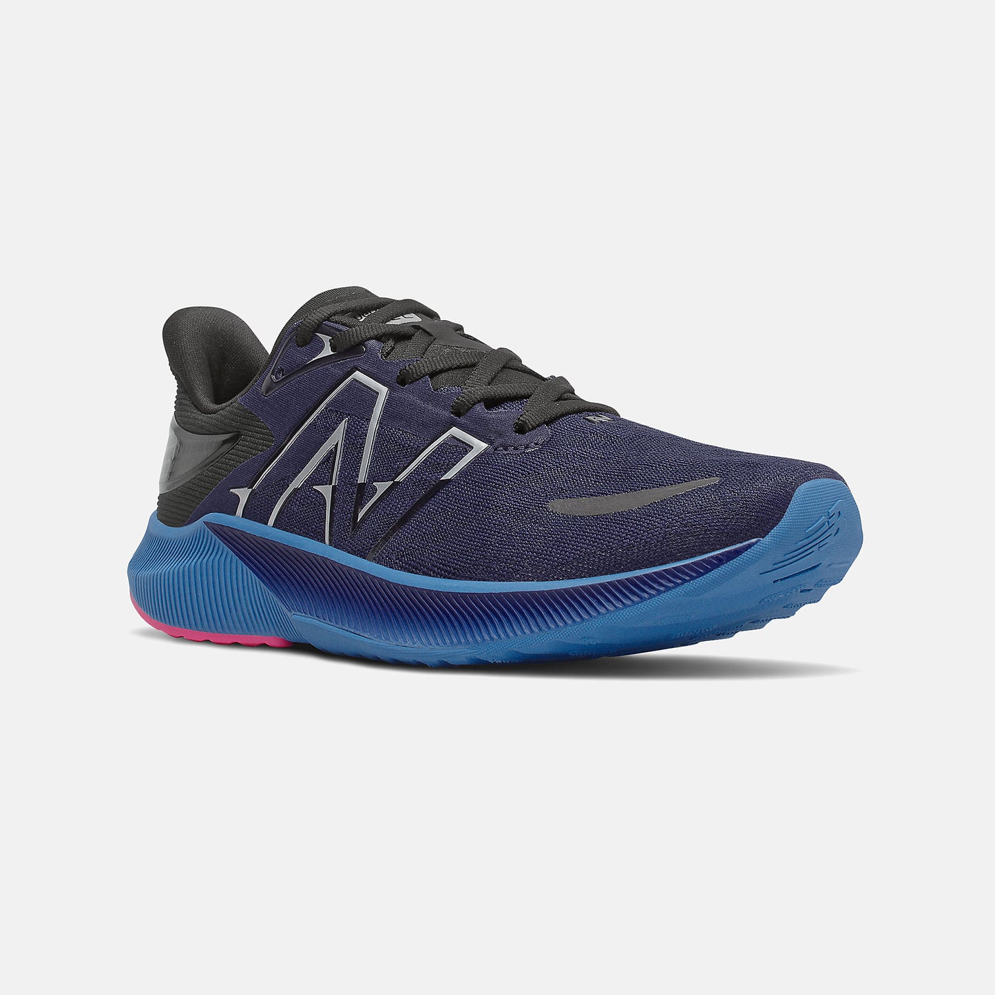 New Balance FuelCell Propel v3