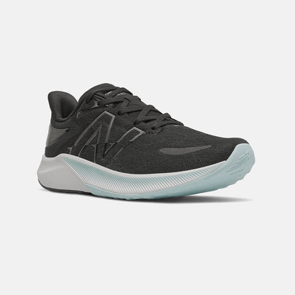 New Balance FuelCell Propel v3