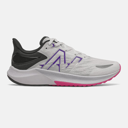 New Balance FuelCell Propel v3