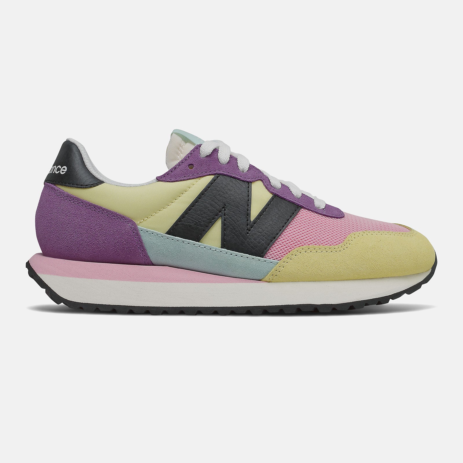 New Balance 237